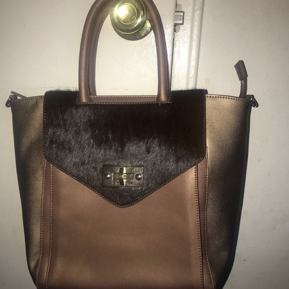 Sharif Handbag - Picture 2 of 3